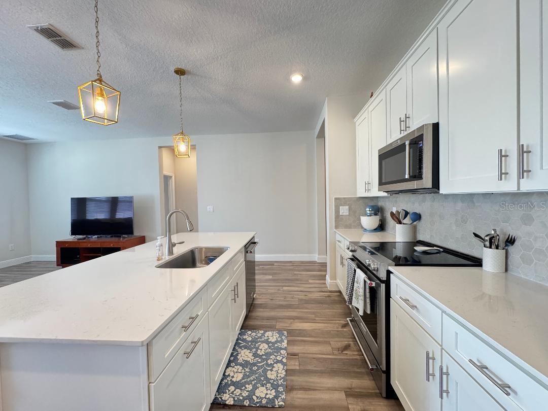 Image 17 of 30 For 10353 Fieldstone Myrtle Way