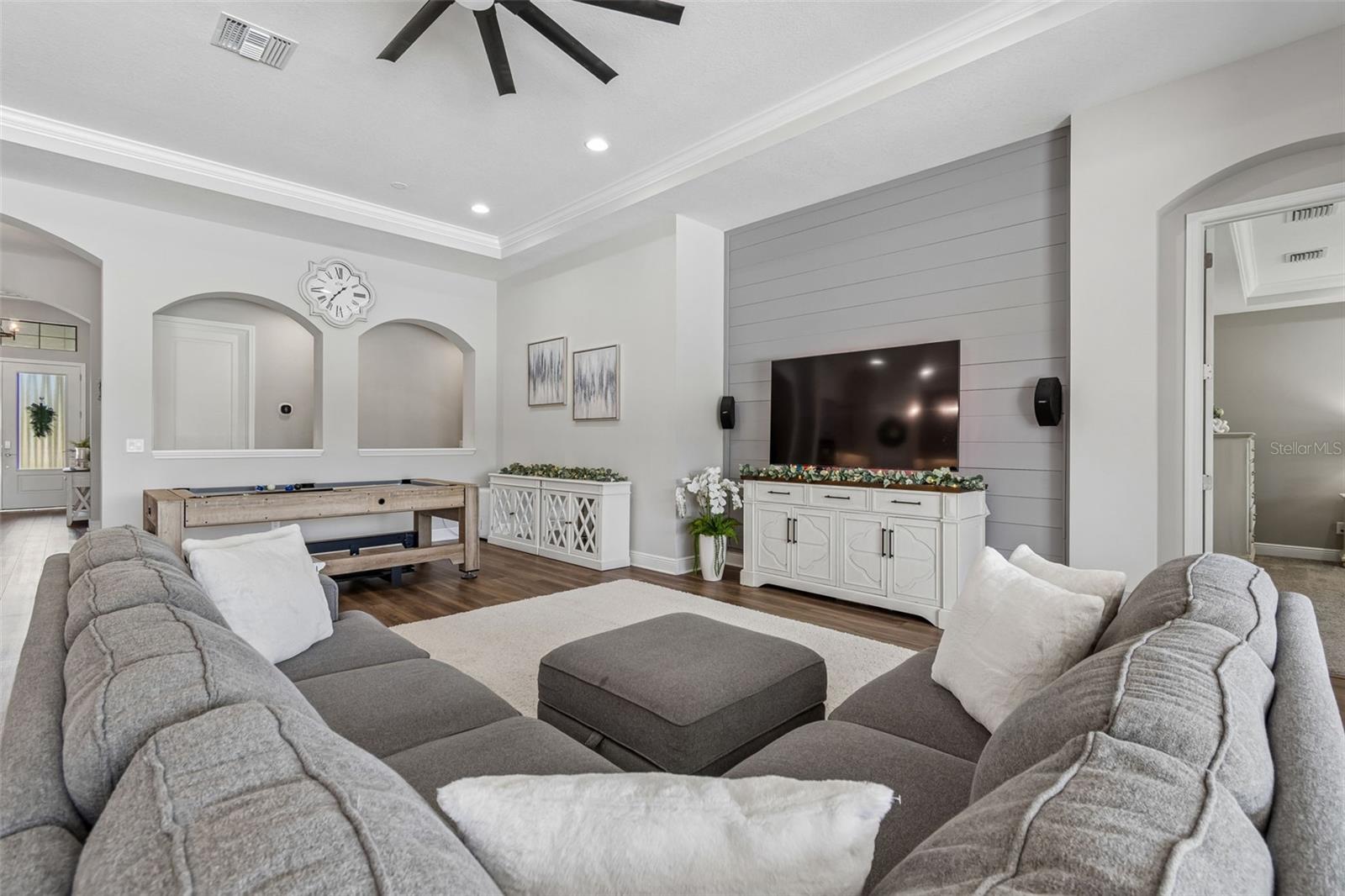 Listing photo id 32 for 4241 Amped Way