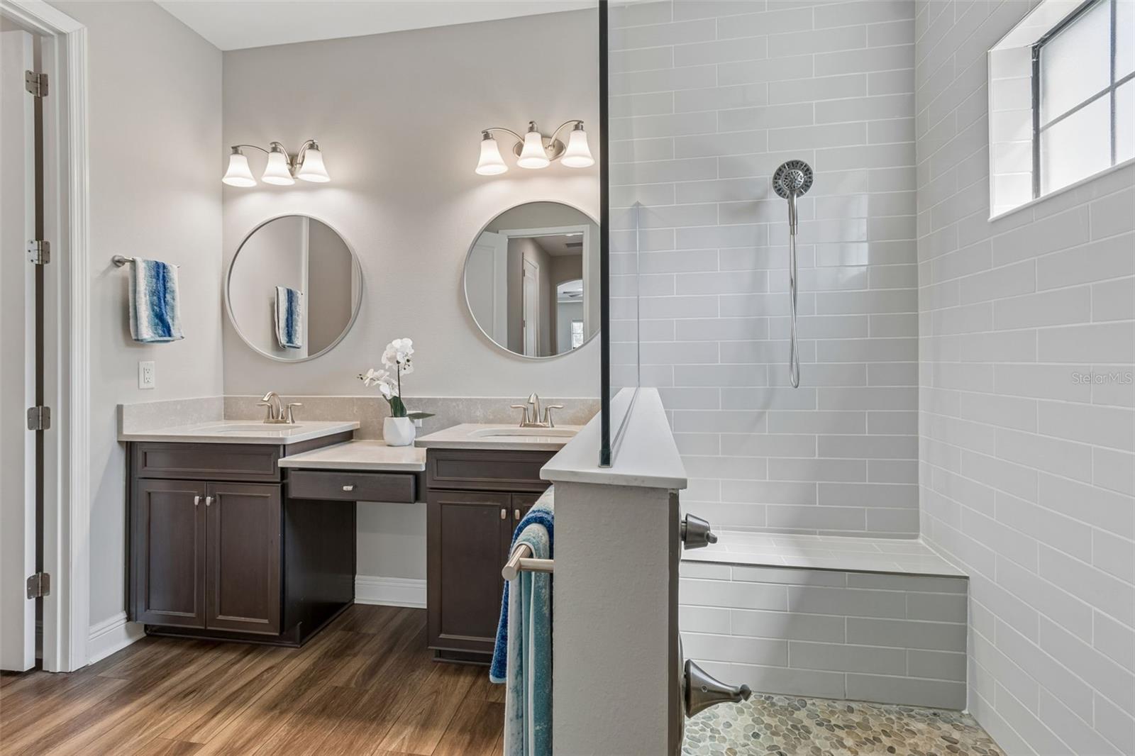 Listing photo id 58 for 4241 Amped Way