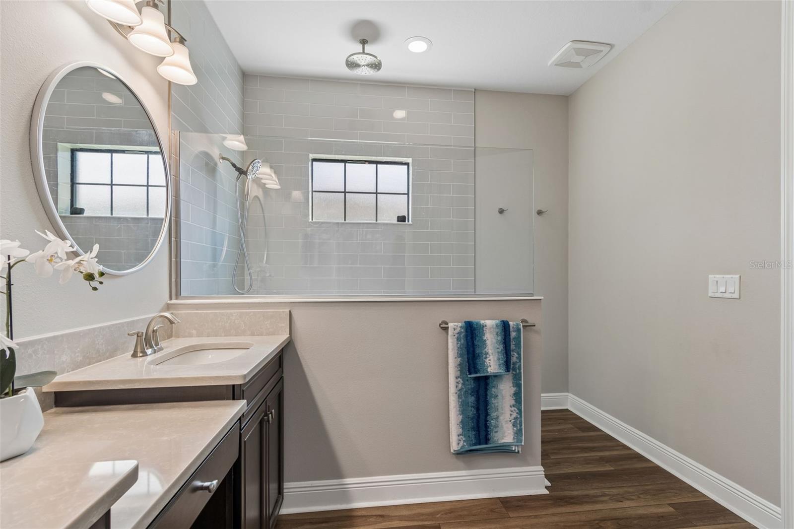 Listing photo id 60 for 4241 Amped Way