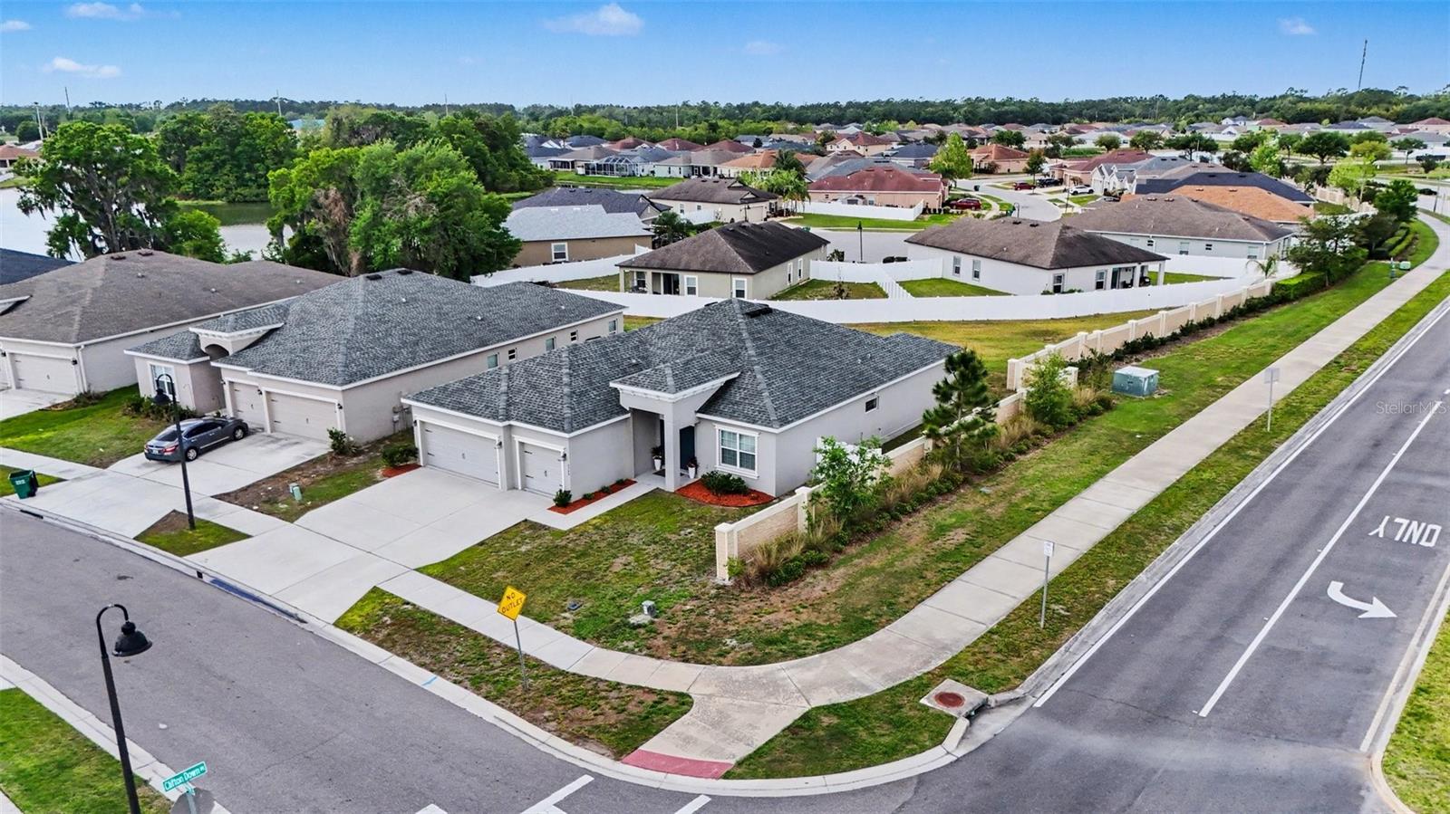 Image 28 of 33 For 6749 Abbywood Lane