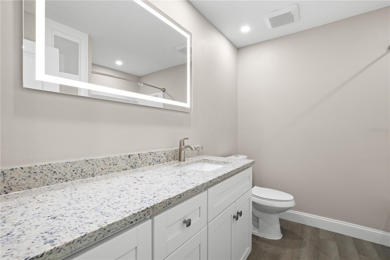 Image 11 of 28 For 2723 Sherbrooke Lane B