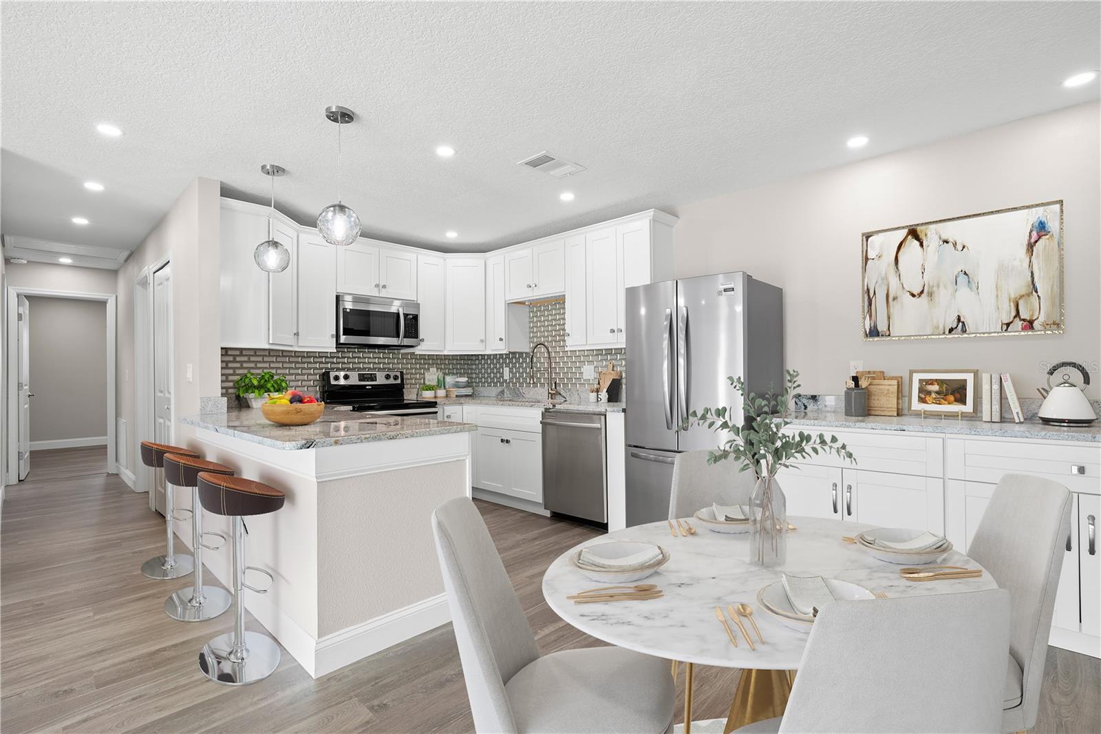 Image 4 of 28 For 2723 Sherbrooke Lane B