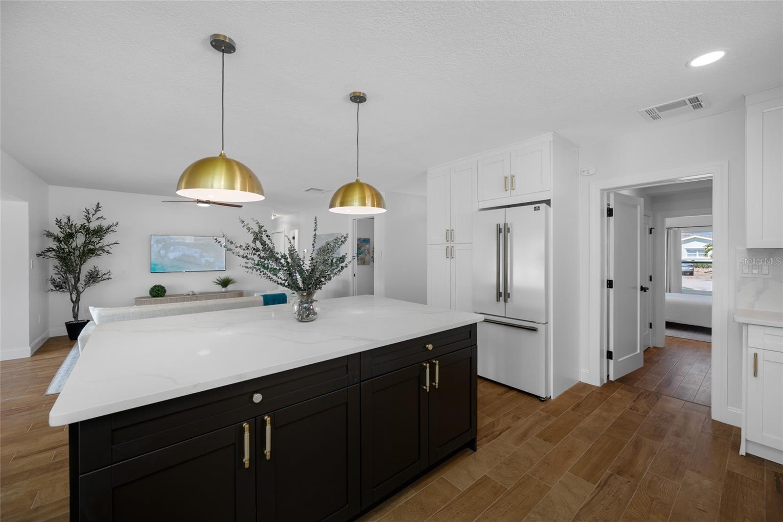 Image 13 of 61 For 7984 1st Avenue S