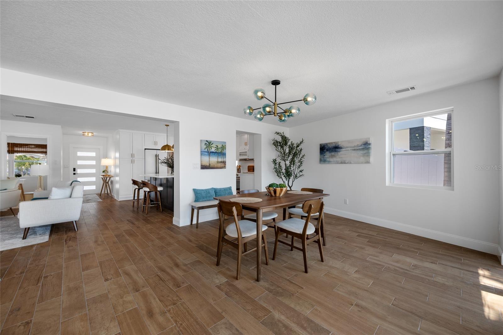 Image 19 of 61 For 7984 1st Avenue S