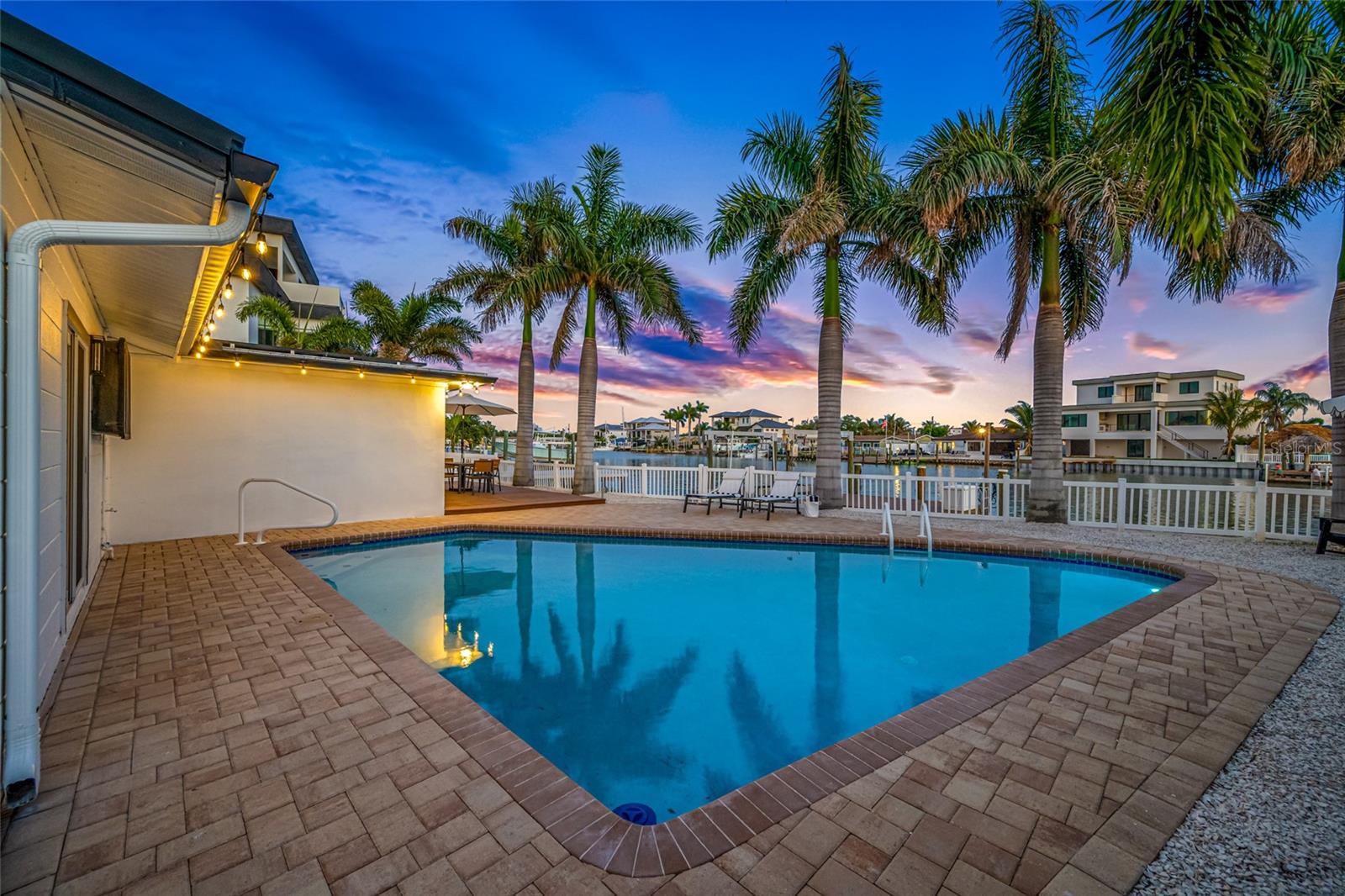 Image 2 of 61 For 7984 1st Avenue S