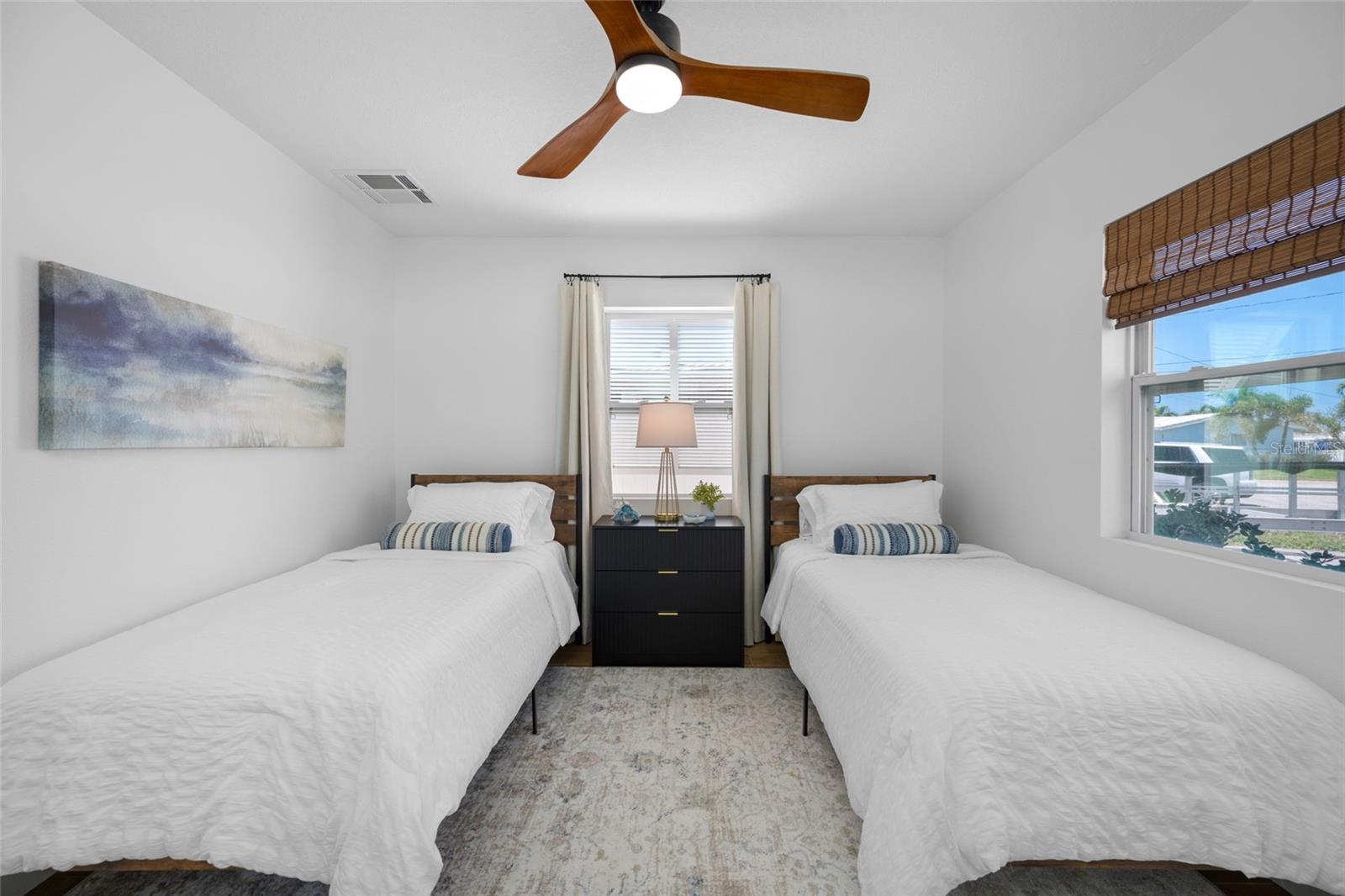 Image 31 of 61 For 7984 1st Avenue S