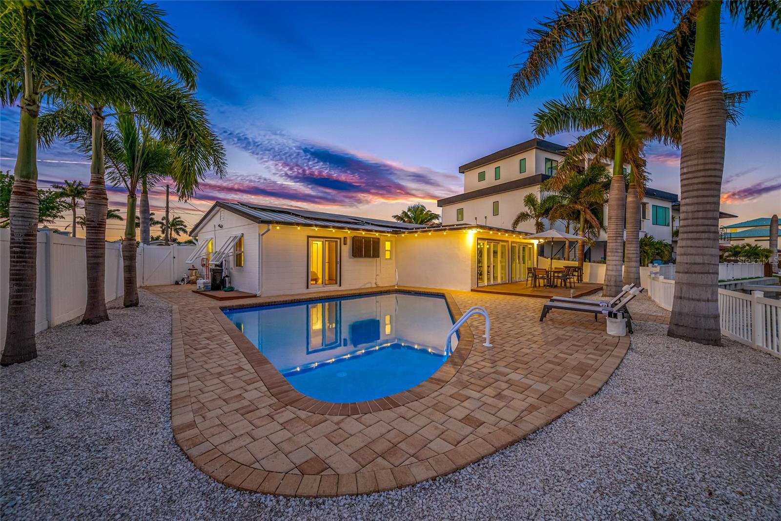 Image 50 of 61 For 7984 1st Avenue S