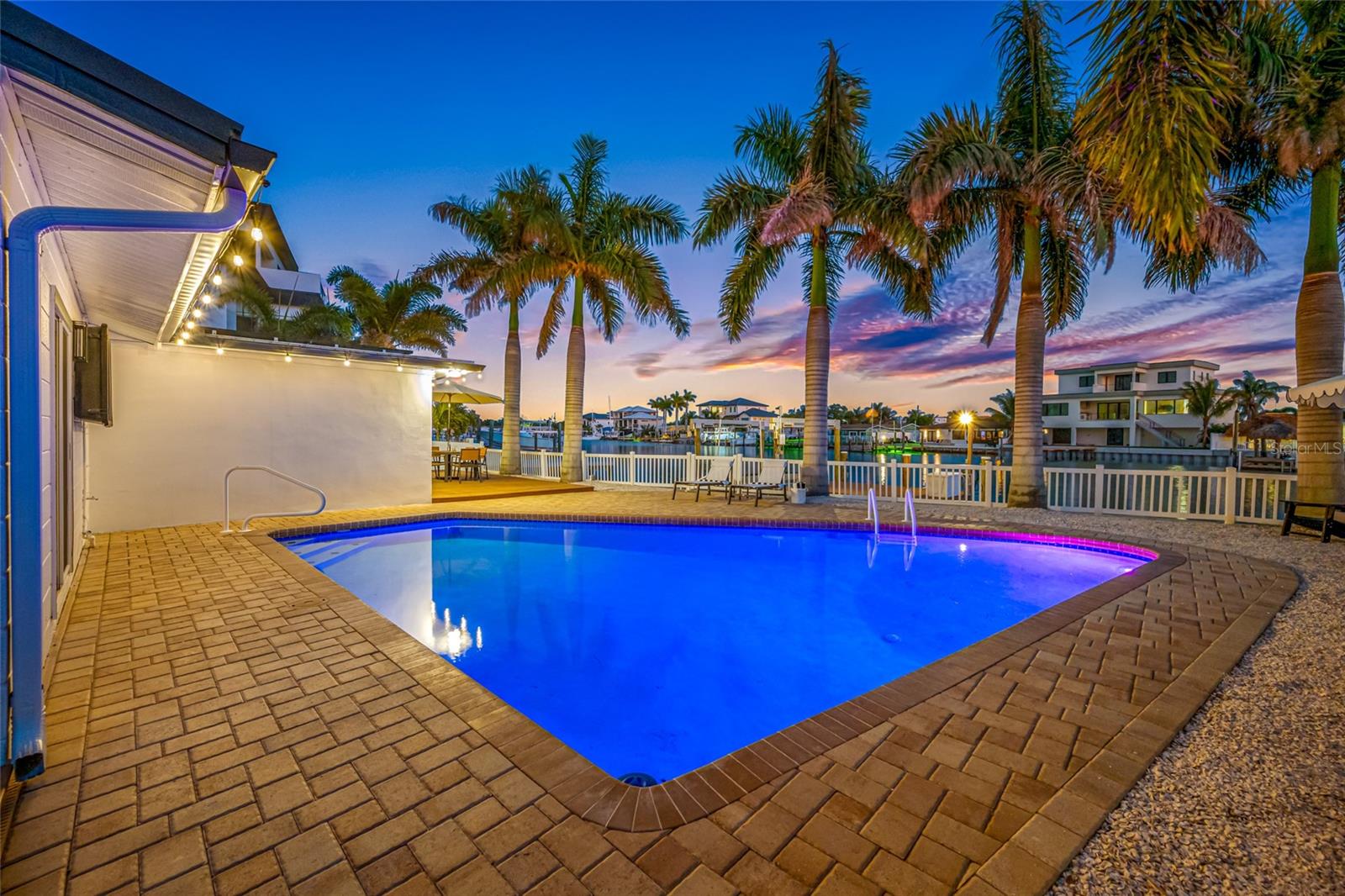 Image 53 of 61 For 7984 1st Avenue S