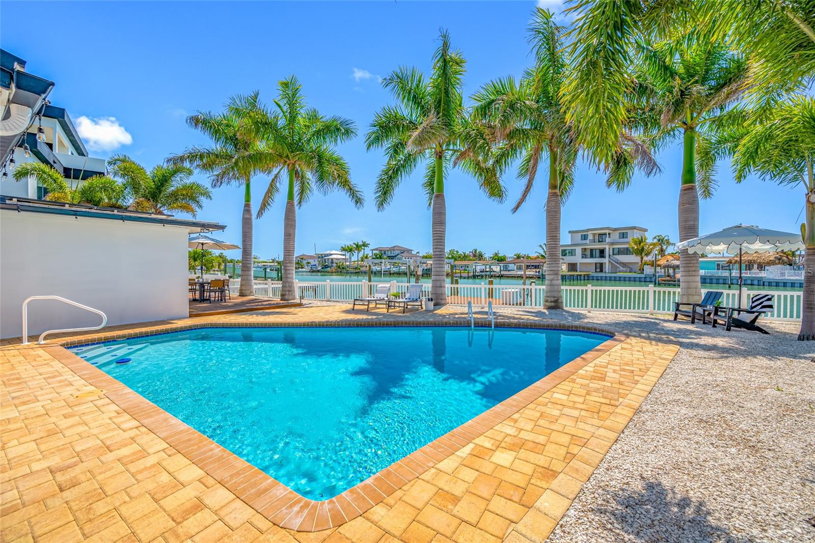 Image 57 of 61 For 7984 1st Avenue S