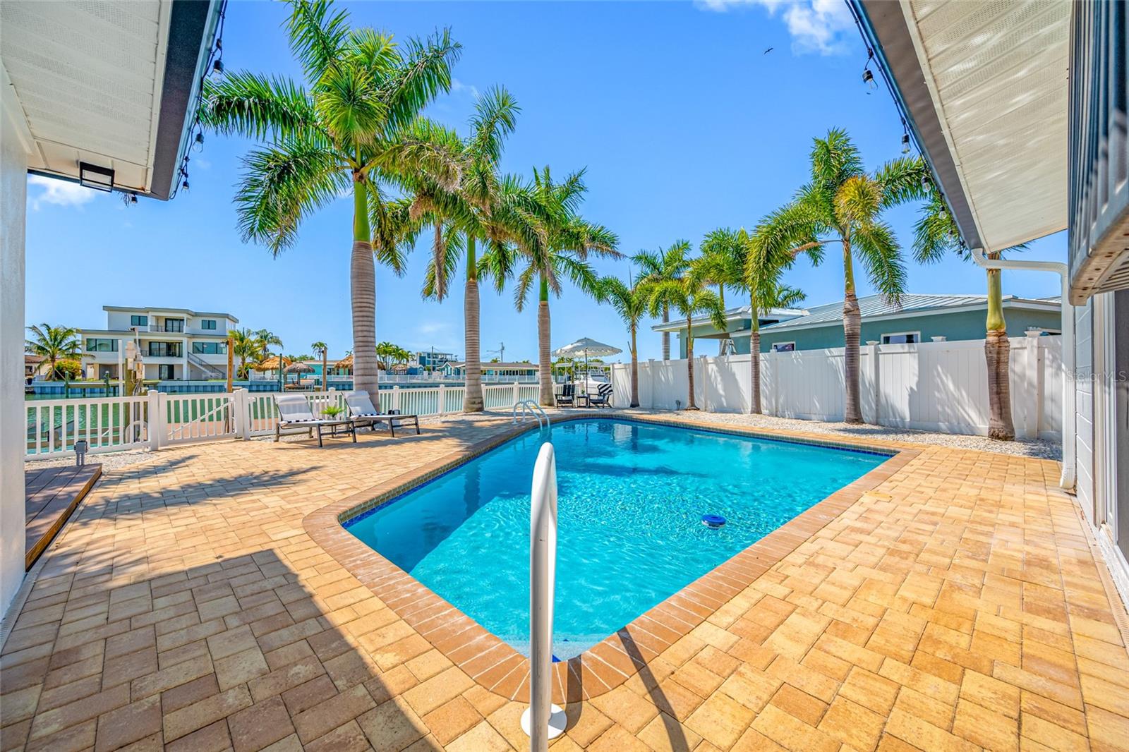 Image 58 of 61 For 7984 1st Avenue S