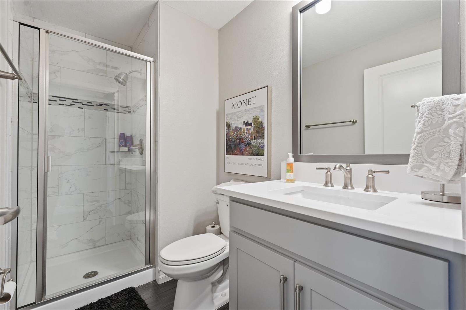 Listing photo id 13 for 4921 Paul Avenue 5