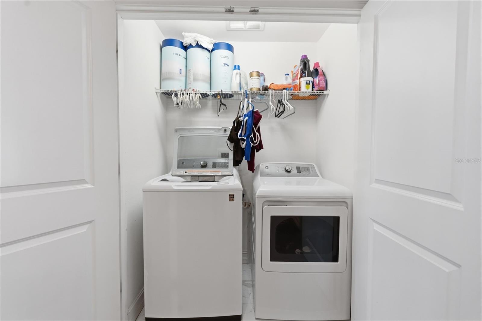 Listing photo id 50 for 4921 Paul Avenue 5