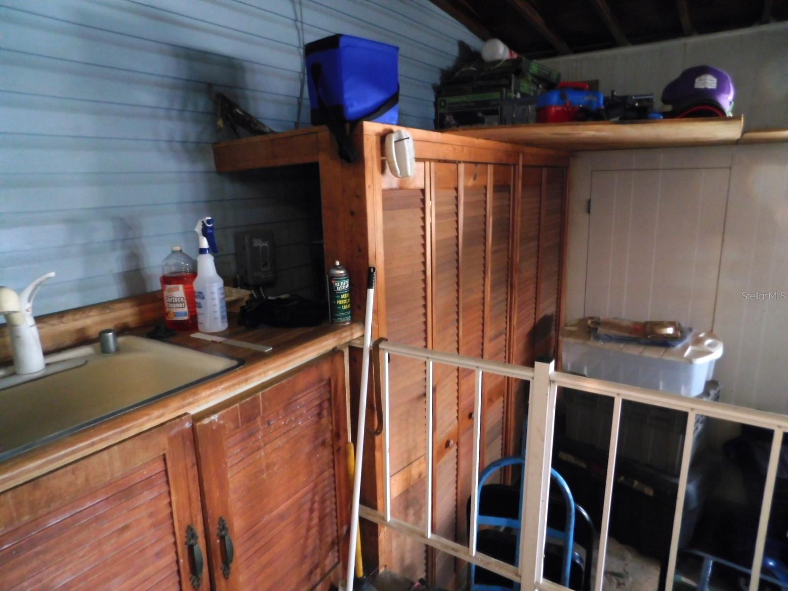 Image 17 of 56 For 1001 Starkey Road 395