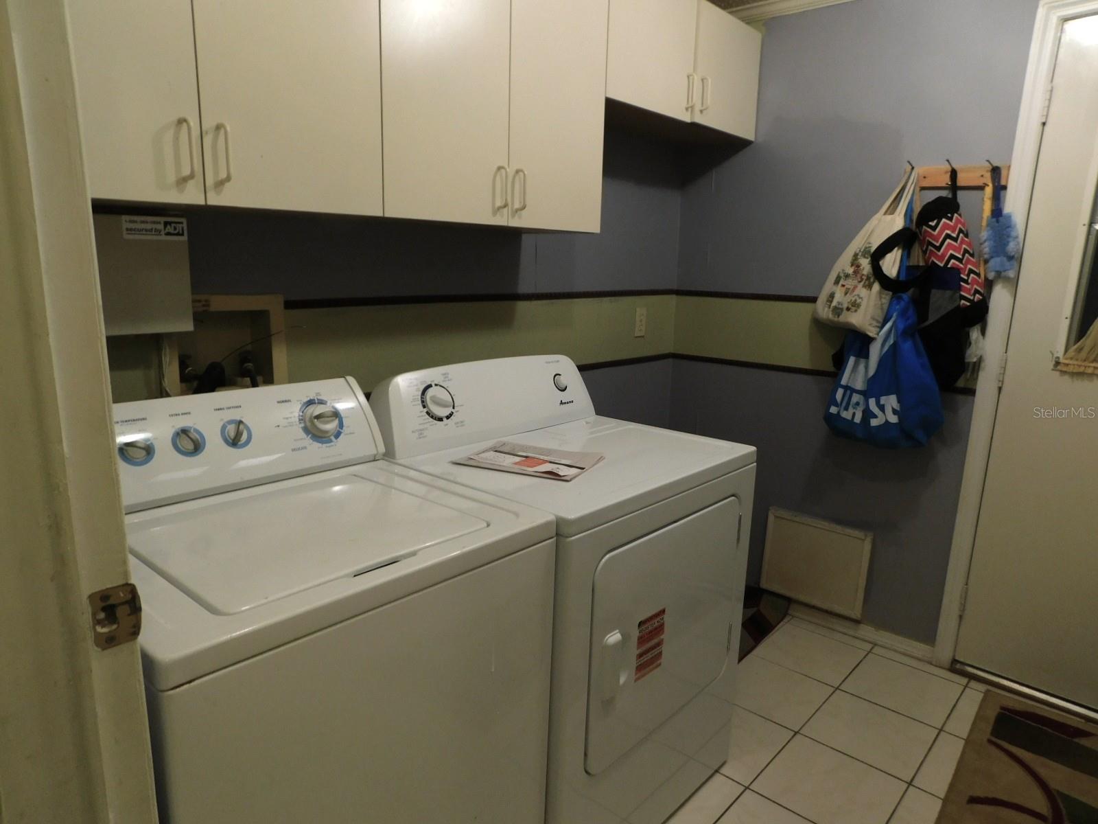 Image 34 of 56 For 1001 Starkey Road 395