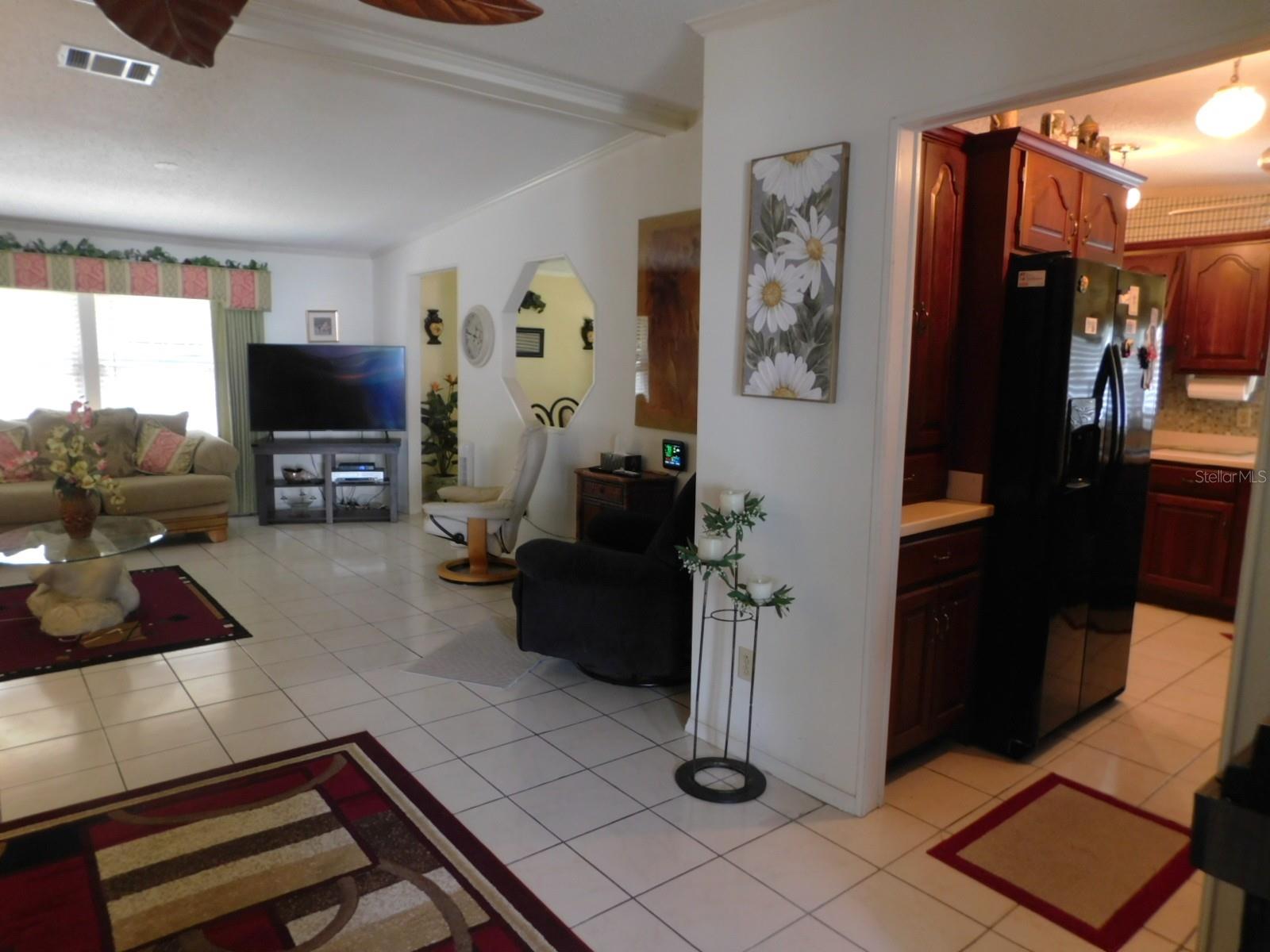 Image 37 of 56 For 1001 Starkey Road 395