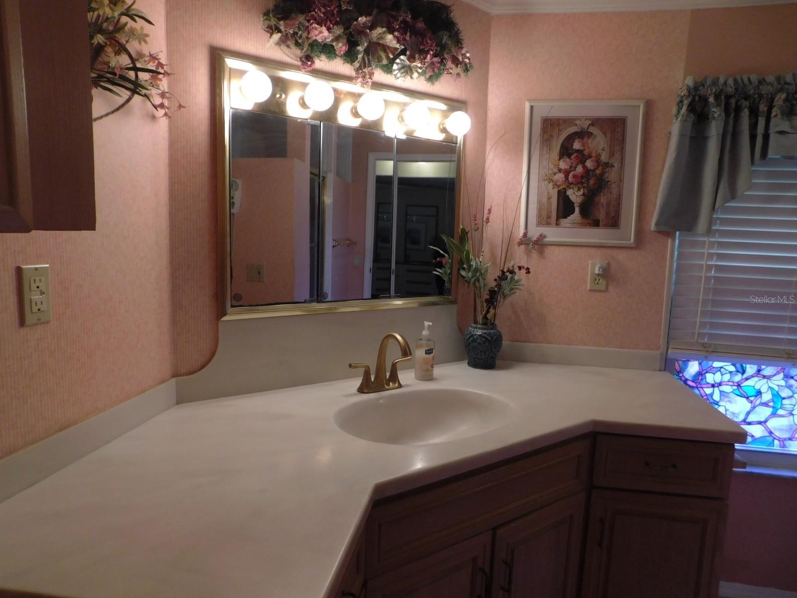 Image 42 of 56 For 1001 Starkey Road 395