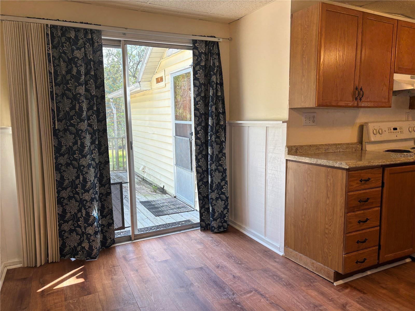 Image 10 of 32 For 128 2nd Avenue Sw