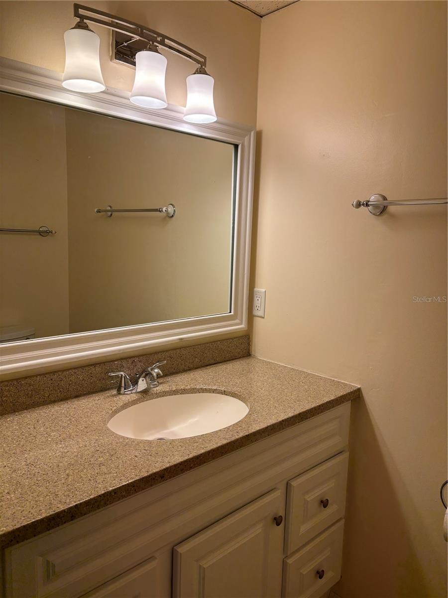 Image 13 of 32 For 128 2nd Avenue Sw