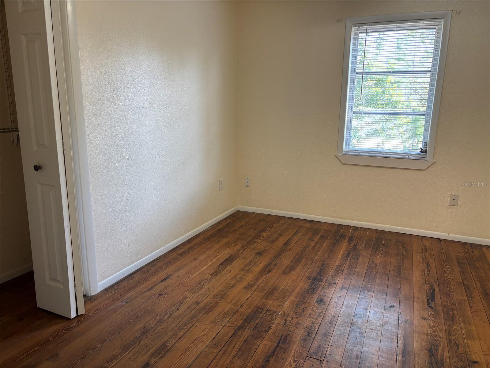 Image 19 of 32 For 128 2nd Avenue Sw