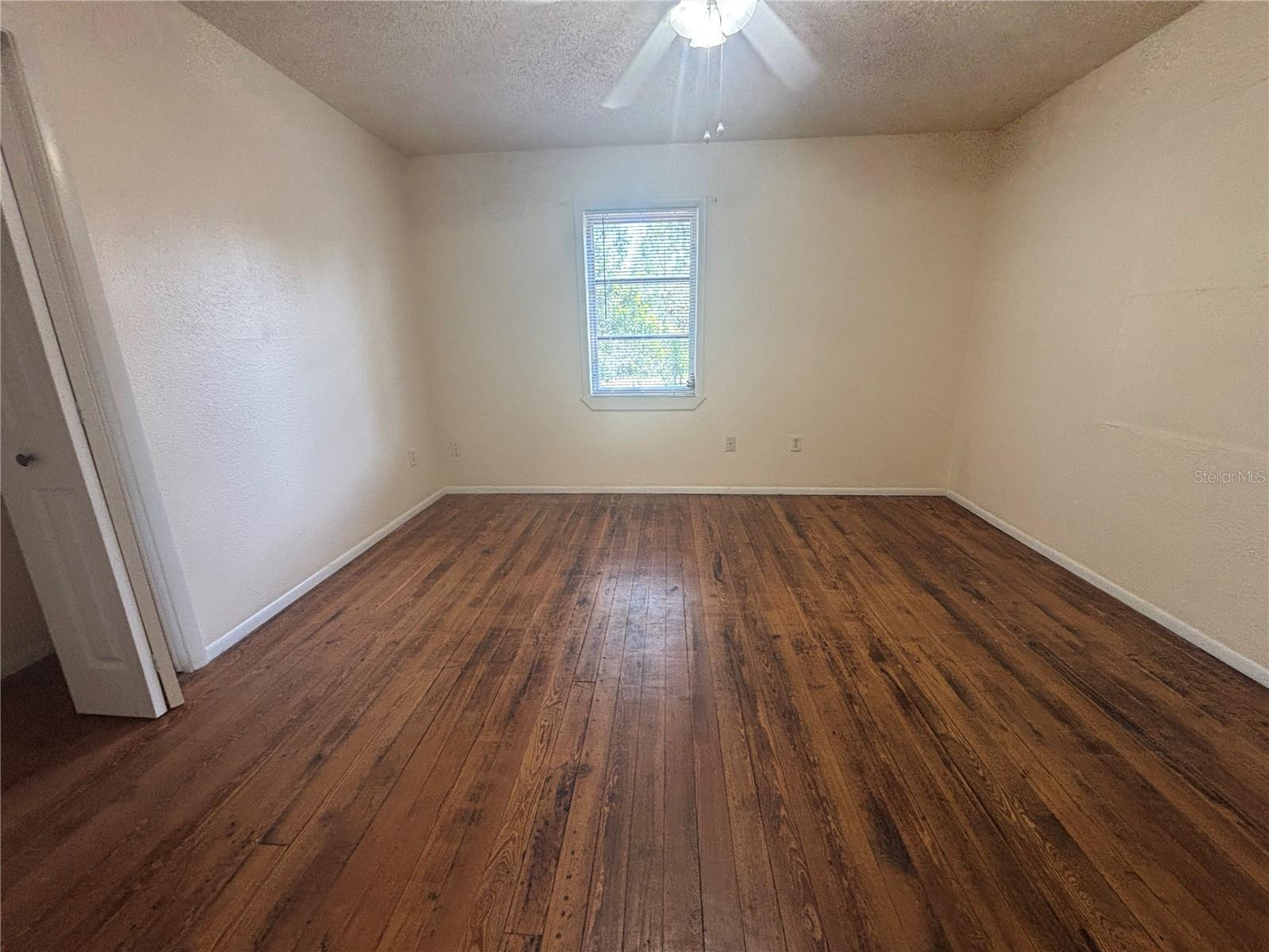 Image 20 of 32 For 128 2nd Avenue Sw