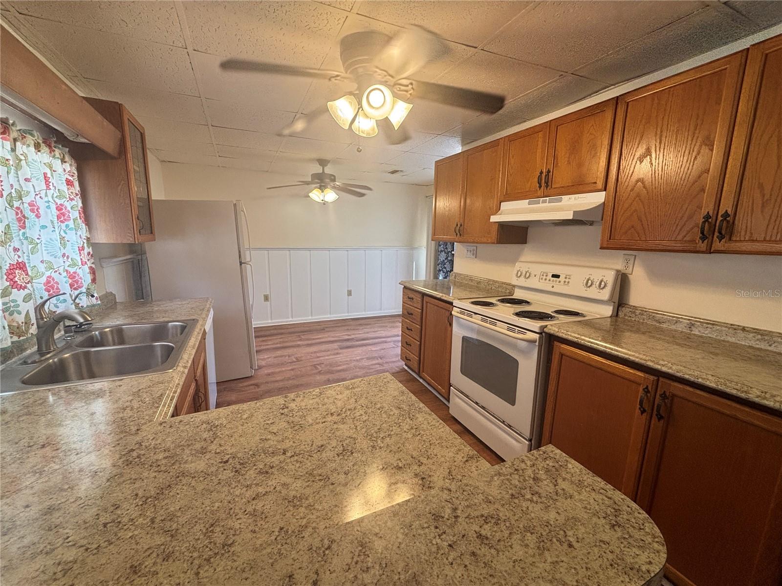 Image 9 of 32 For 128 2nd Avenue Sw