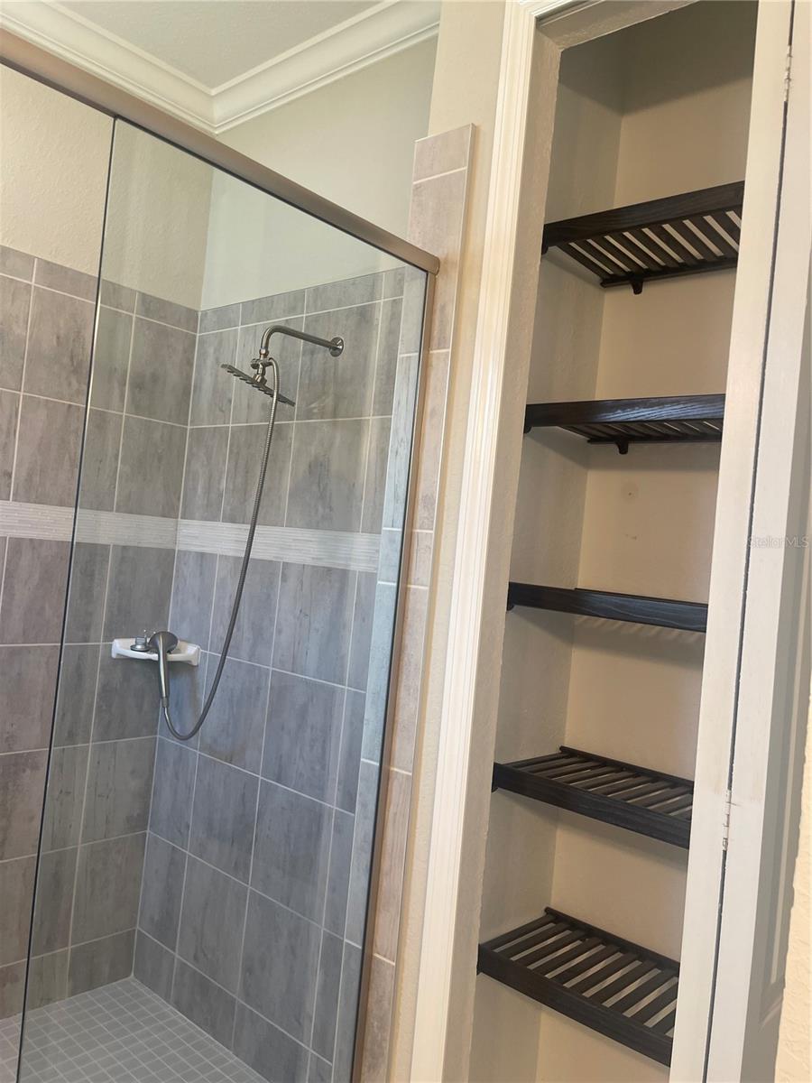 Image 4 of 16 For 7113 Whittlebury Trail