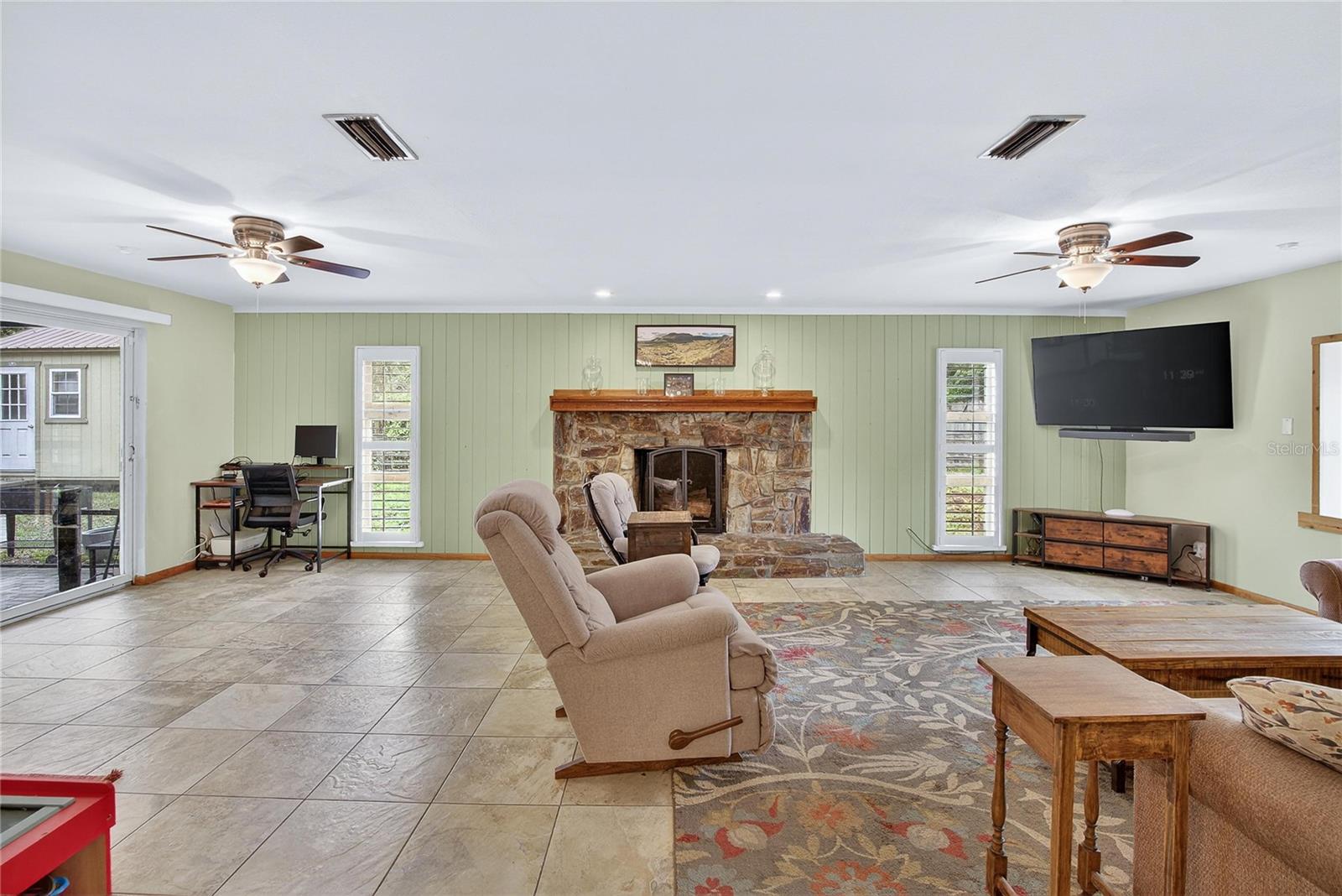 Image 15 of 55 For 2701 Brandon View Drive