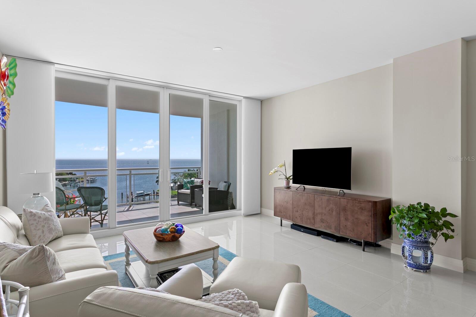 Image 10 of 59 For 1325 Snell Isle Boulevard Ne 709