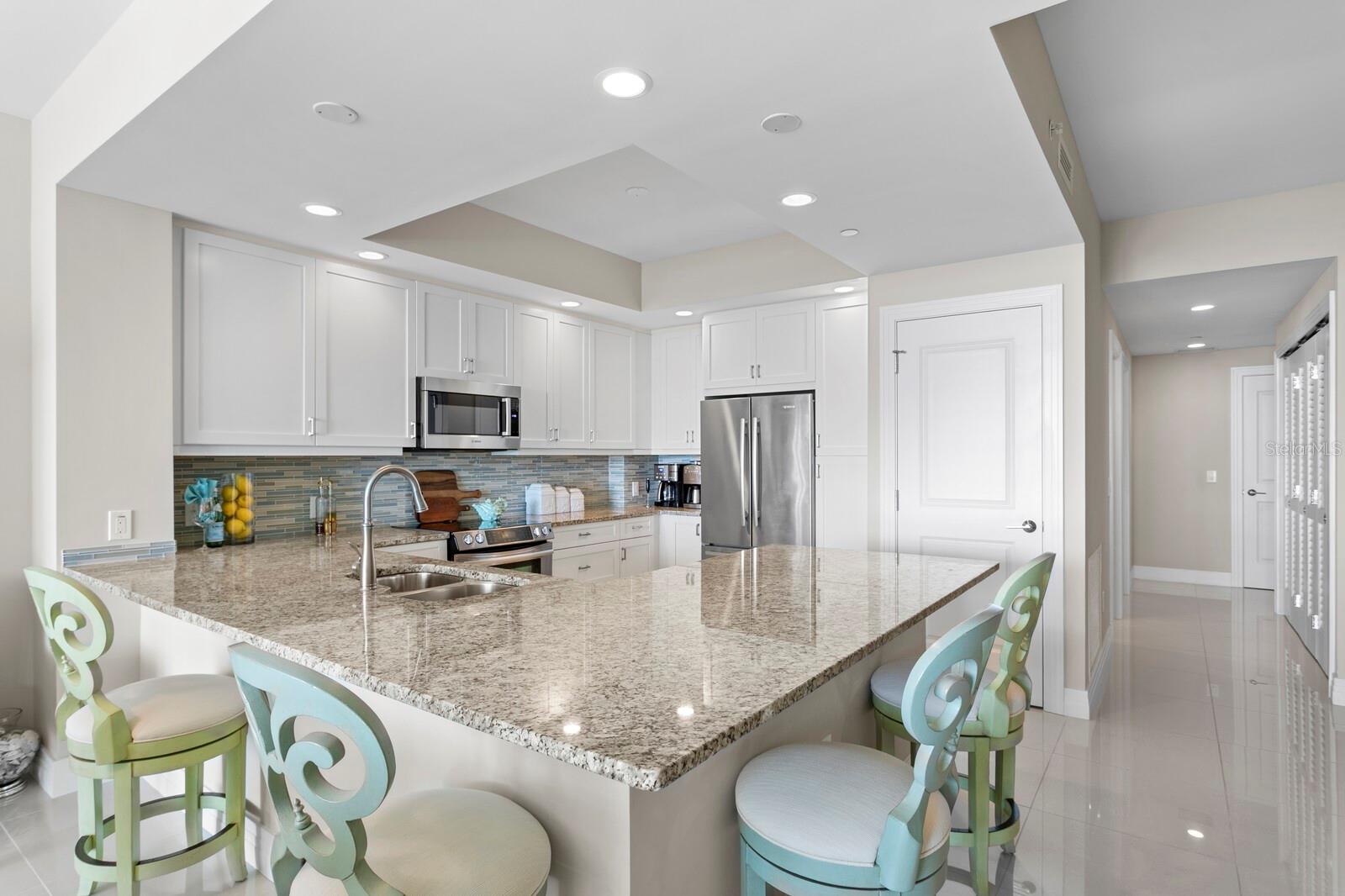 Image 14 of 59 For 1325 Snell Isle Boulevard Ne 709