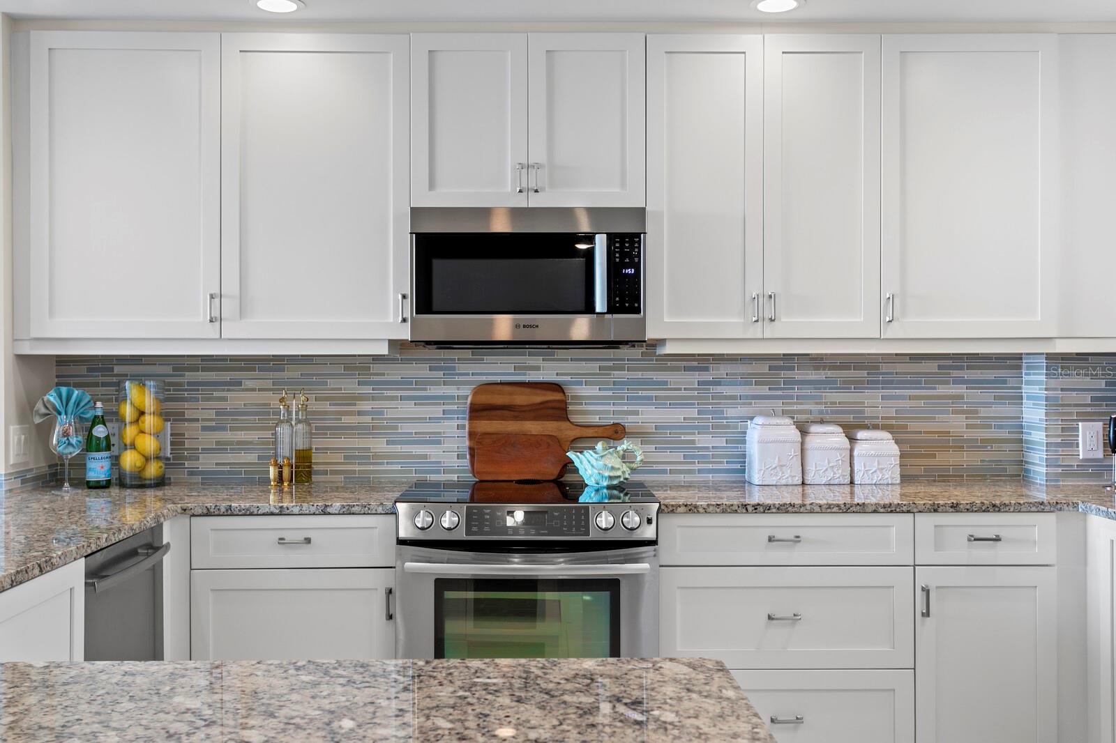 Image 16 of 59 For 1325 Snell Isle Boulevard Ne 709