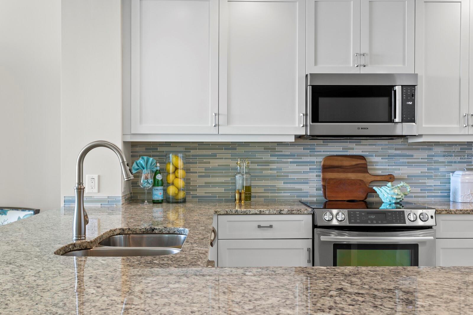 Image 17 of 59 For 1325 Snell Isle Boulevard Ne 709