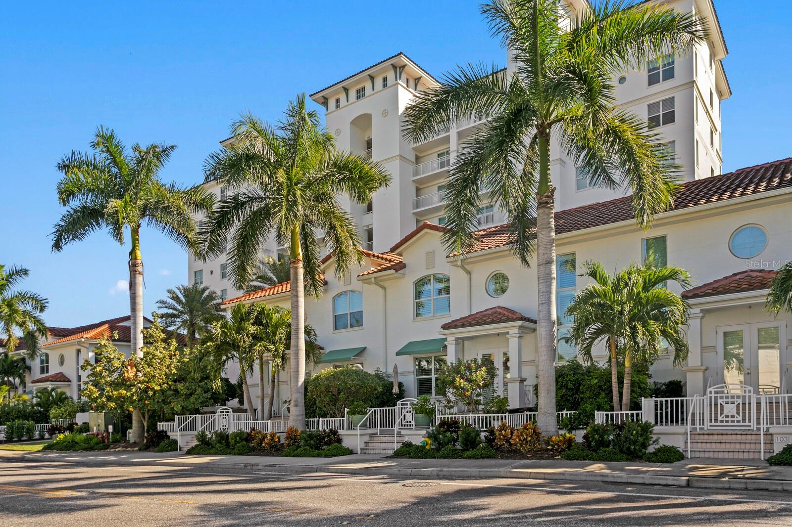 Image 2 of 59 For 1325 Snell Isle Boulevard Ne 709