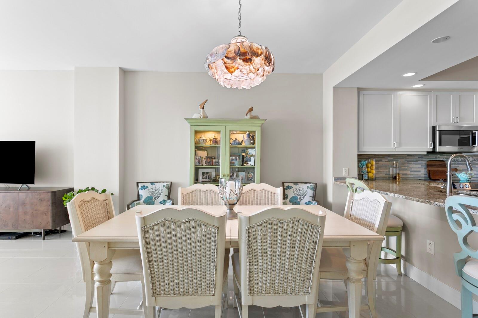 Image 21 of 59 For 1325 Snell Isle Boulevard Ne 709