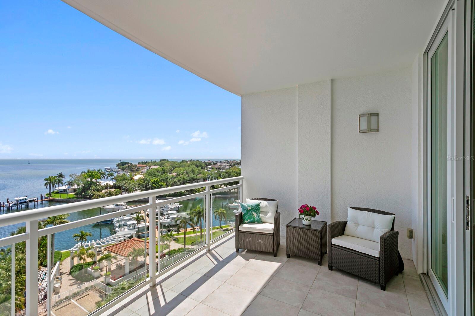 Image 23 of 59 For 1325 Snell Isle Boulevard Ne 709