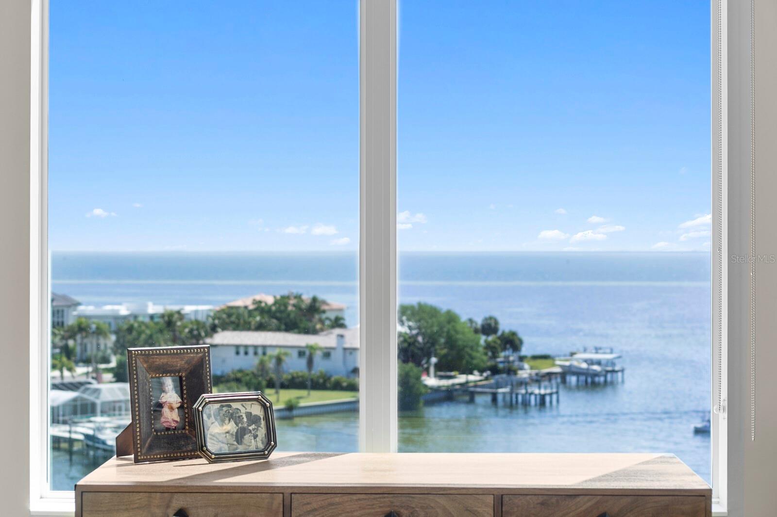 Image 28 of 59 For 1325 Snell Isle Boulevard Ne 709