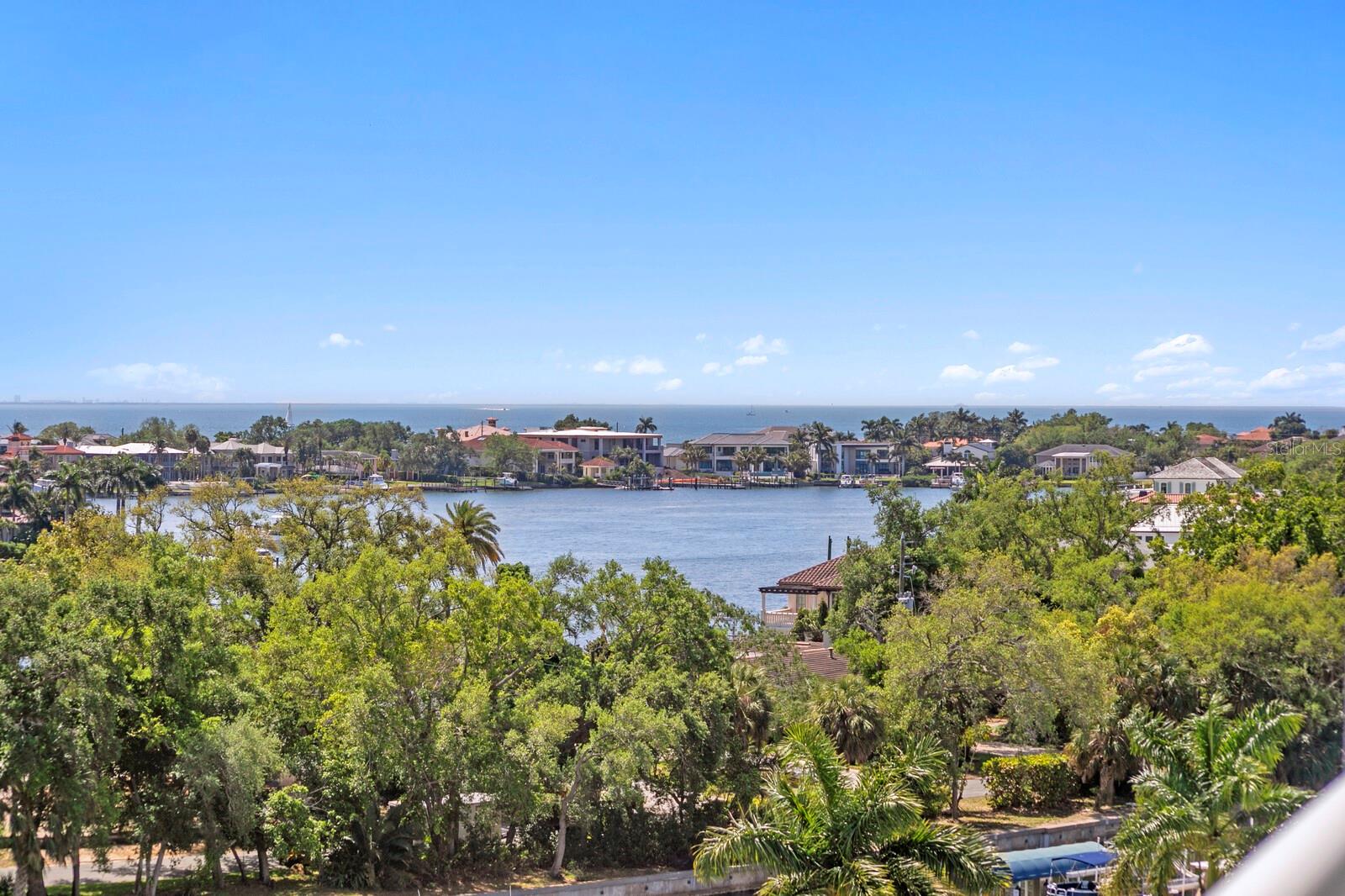 Image 3 of 59 For 1325 Snell Isle Boulevard Ne 709