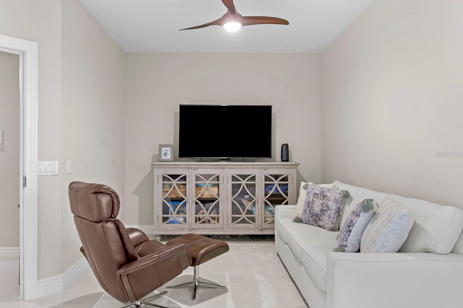 Image 44 of 59 For 1325 Snell Isle Boulevard Ne 709