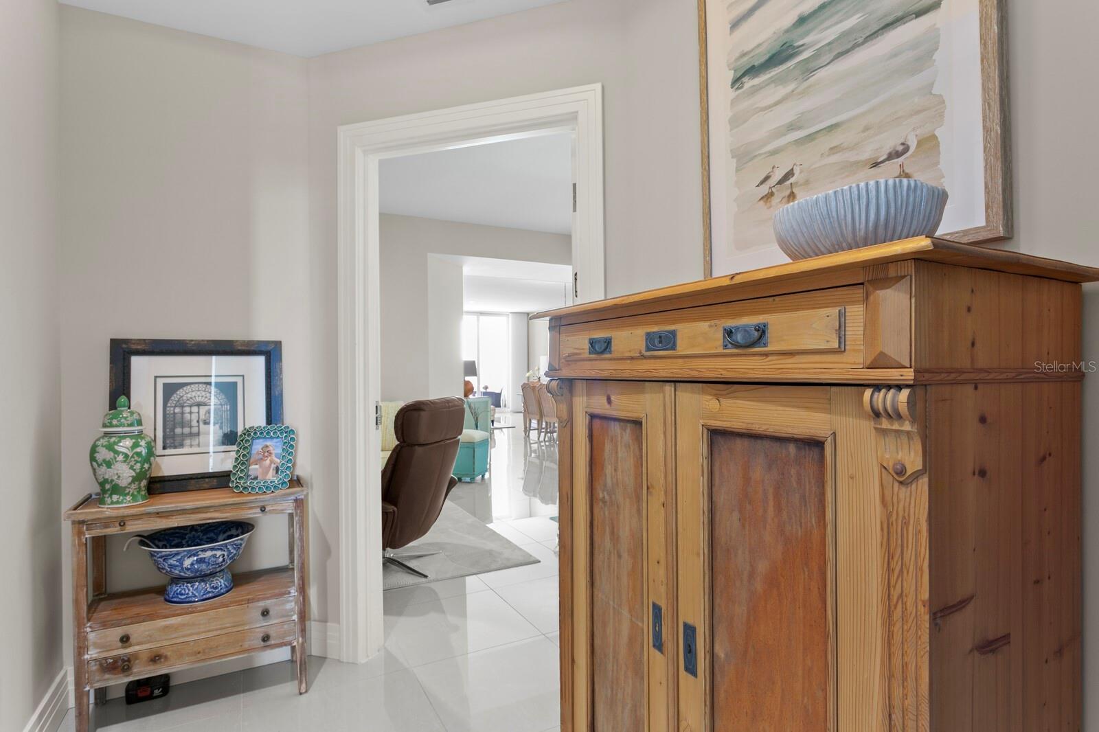 Image 47 of 59 For 1325 Snell Isle Boulevard Ne 709