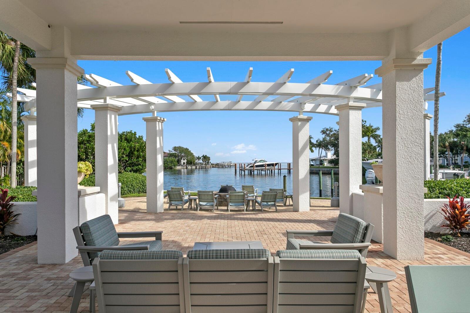 Image 6 of 59 For 1325 Snell Isle Boulevard Ne 709