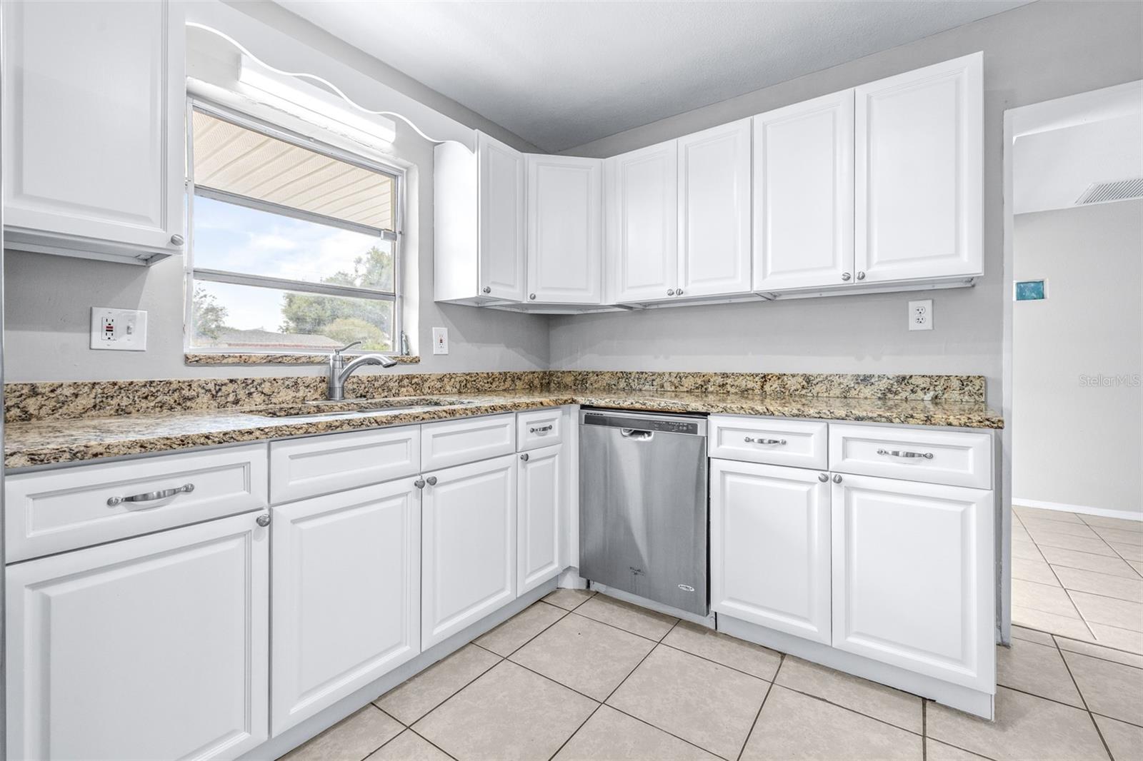 Image 14 of 58 For 2524 Kiwanis Avenue