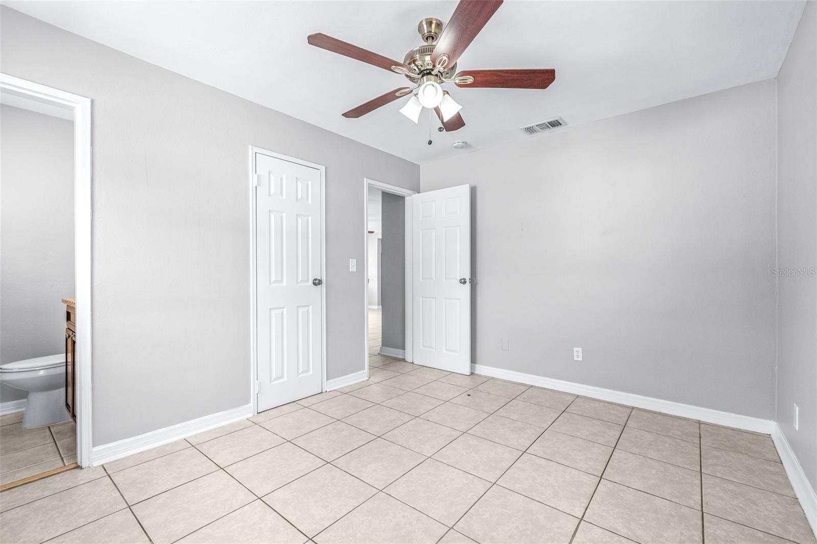 Image 23 of 58 For 2524 Kiwanis Avenue