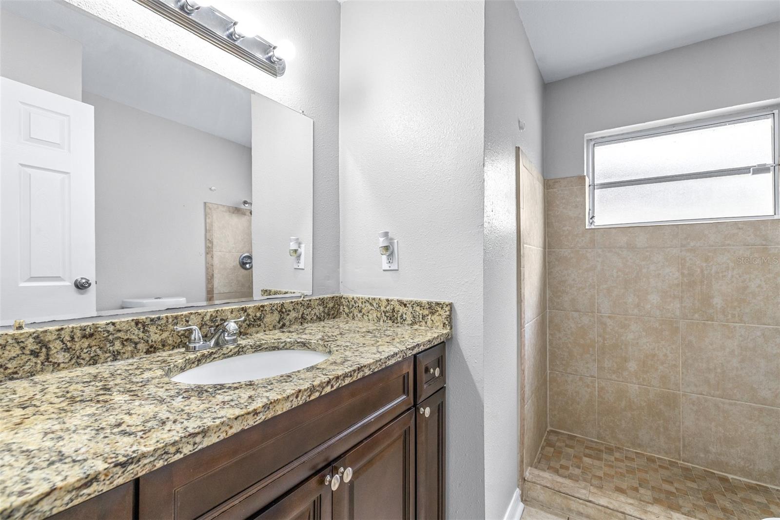 Image 27 of 58 For 2524 Kiwanis Avenue