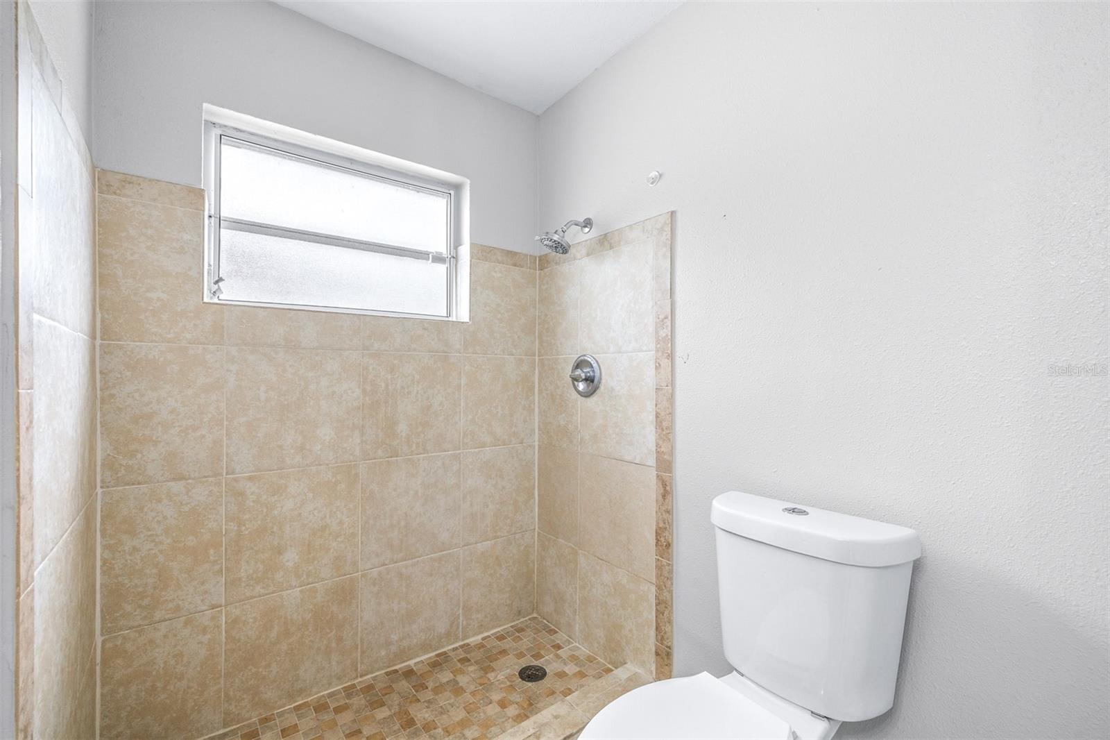 Image 28 of 58 For 2524 Kiwanis Avenue