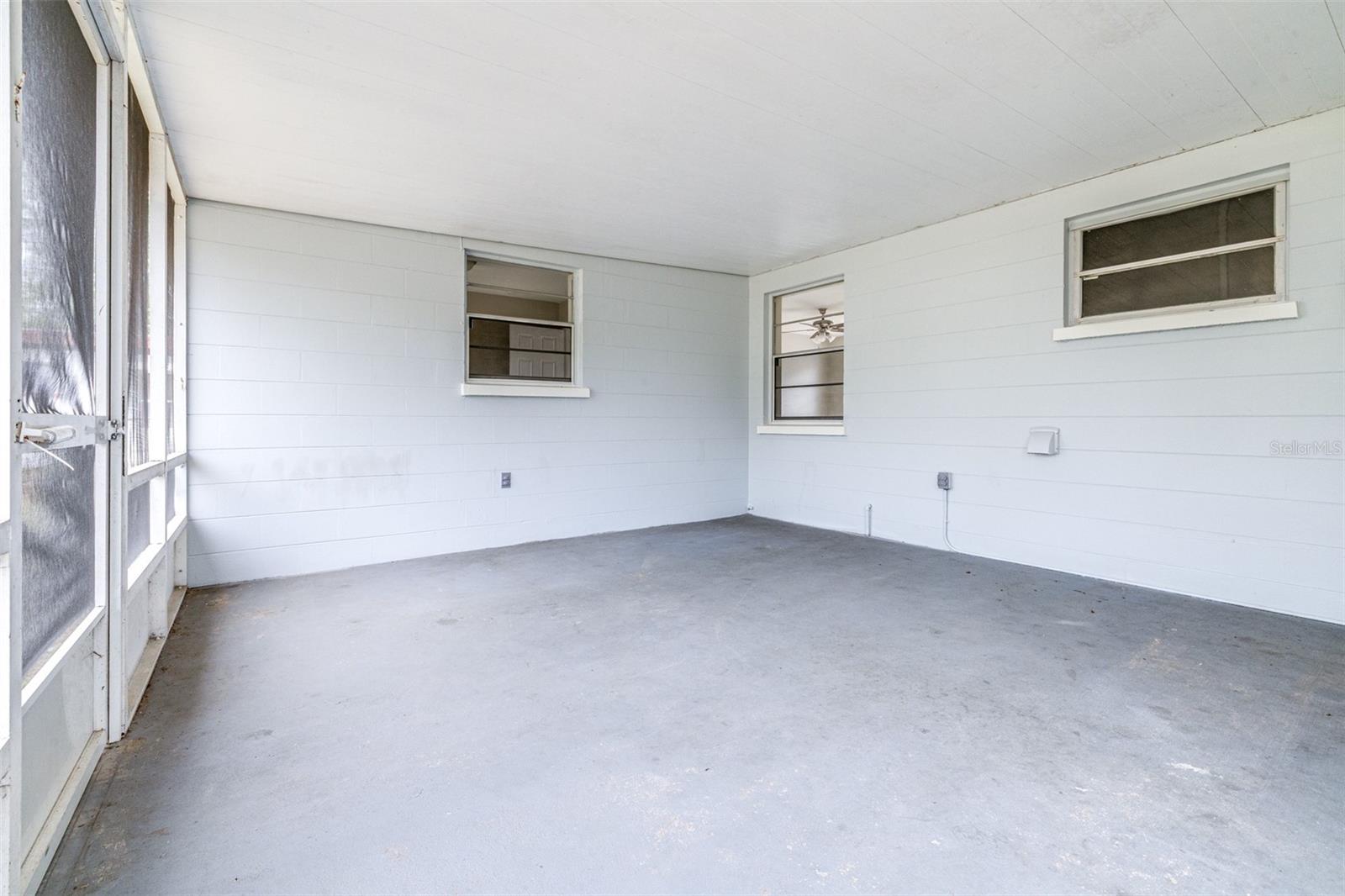 Image 33 of 58 For 2524 Kiwanis Avenue