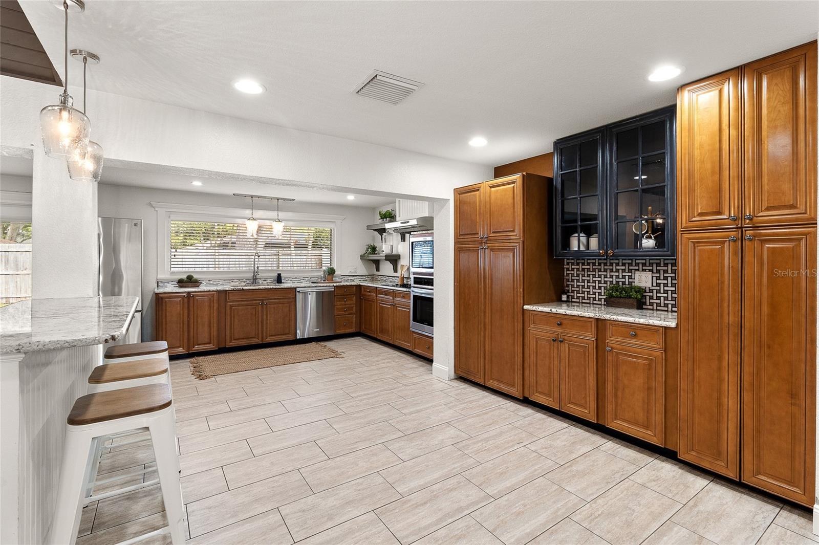 Image 13 of 43 For 11079 Bella Loma Drive