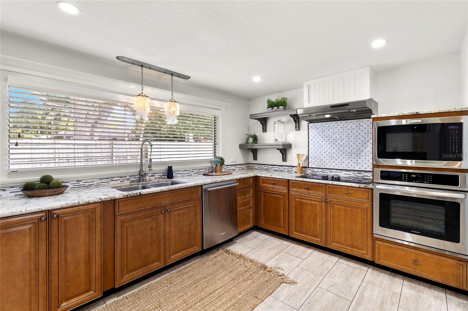 Image 15 of 43 For 11079 Bella Loma Drive