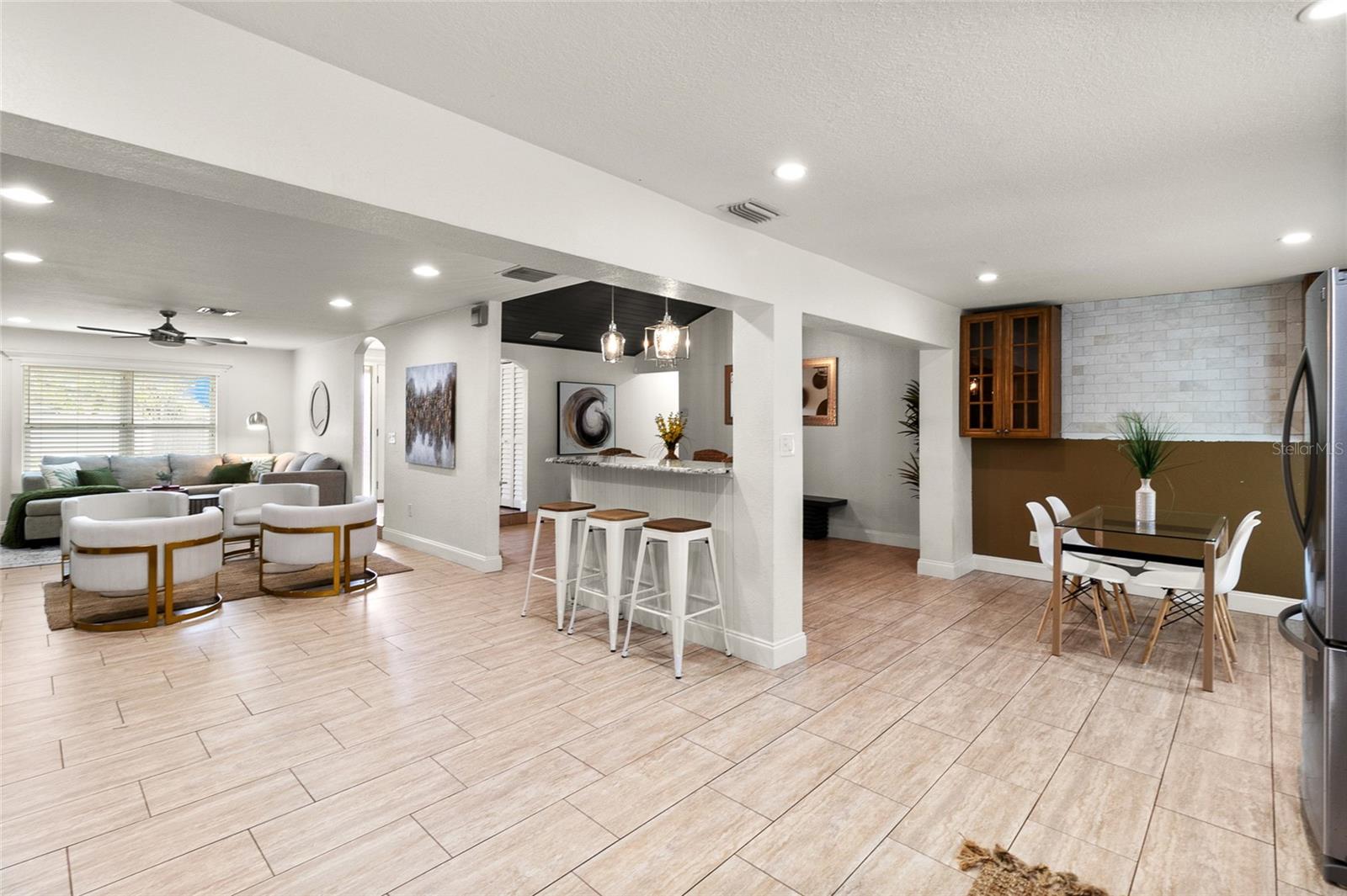 Image 16 of 43 For 11079 Bella Loma Drive