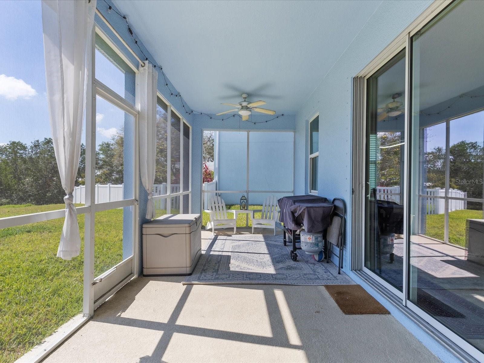 Image 23 of 32 For 445 Bahama Grande Boulevard