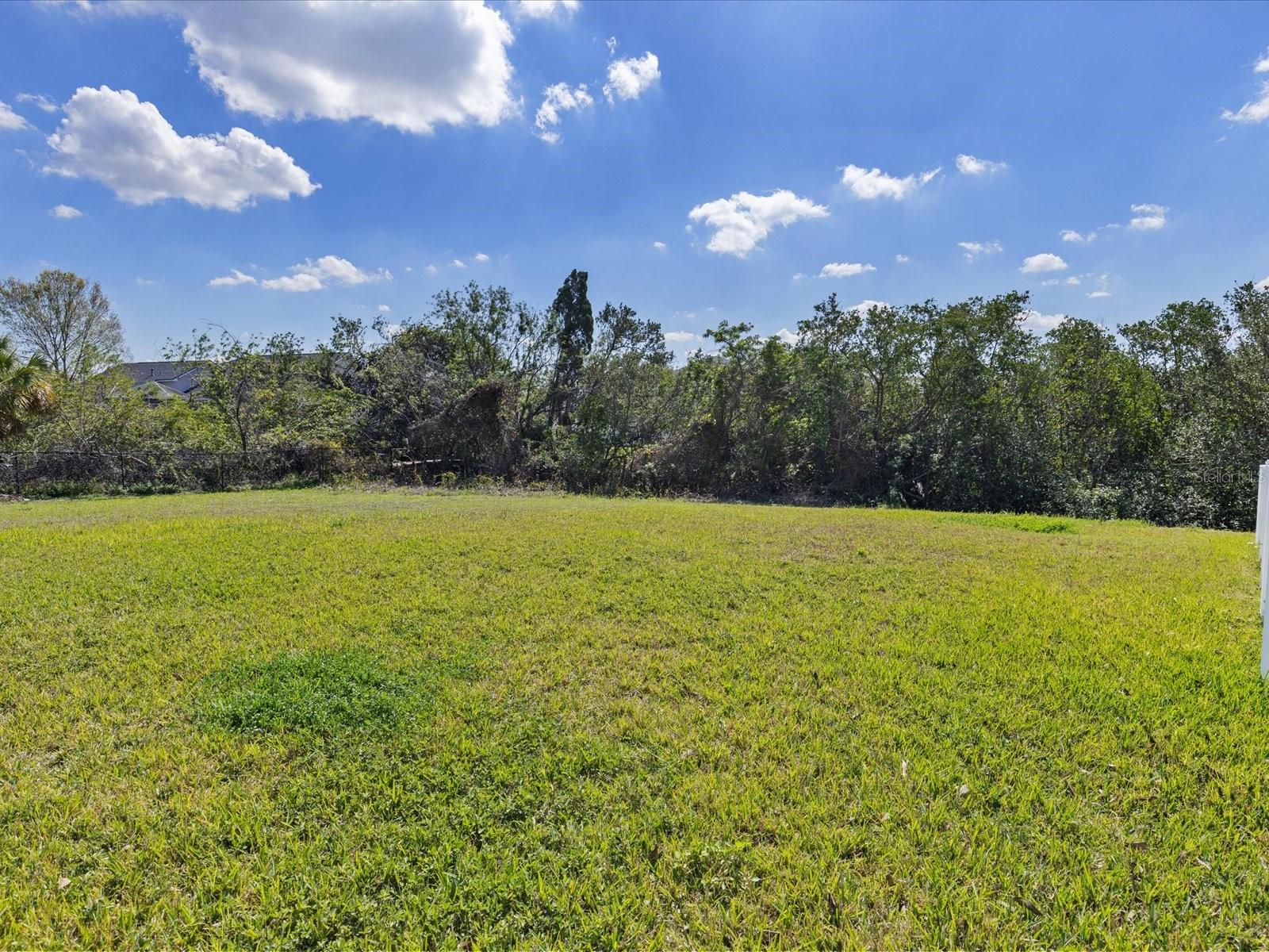 Image 28 of 32 For 445 Bahama Grande Boulevard